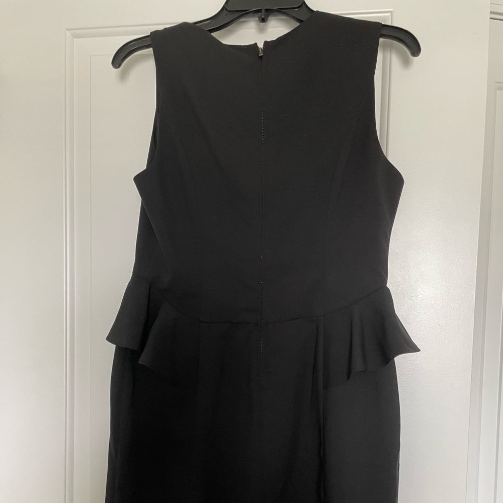 LBD - Picture 4 of 6